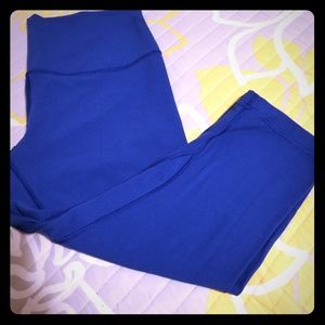 High rise Lululemon capris